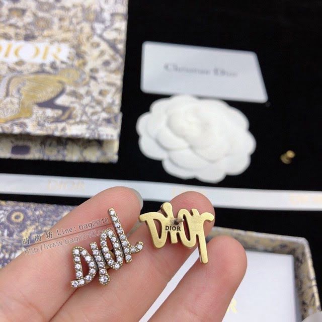 Dior飾品 迪奧經典熱銷款復古Jadior字母耳釘  zgd1417